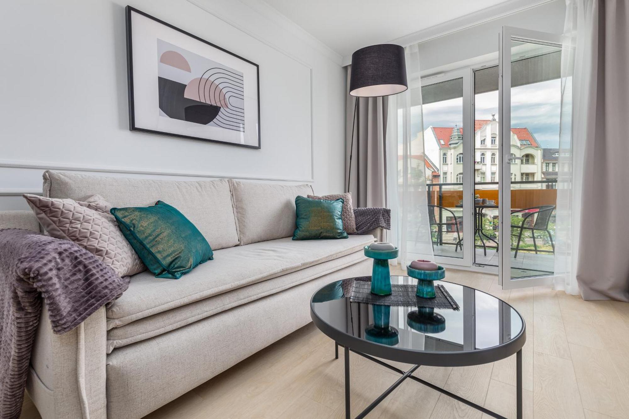 Plac Slowianski Apartments With Balcony Swinoujscie Center By Noclegi Renters Esterno foto