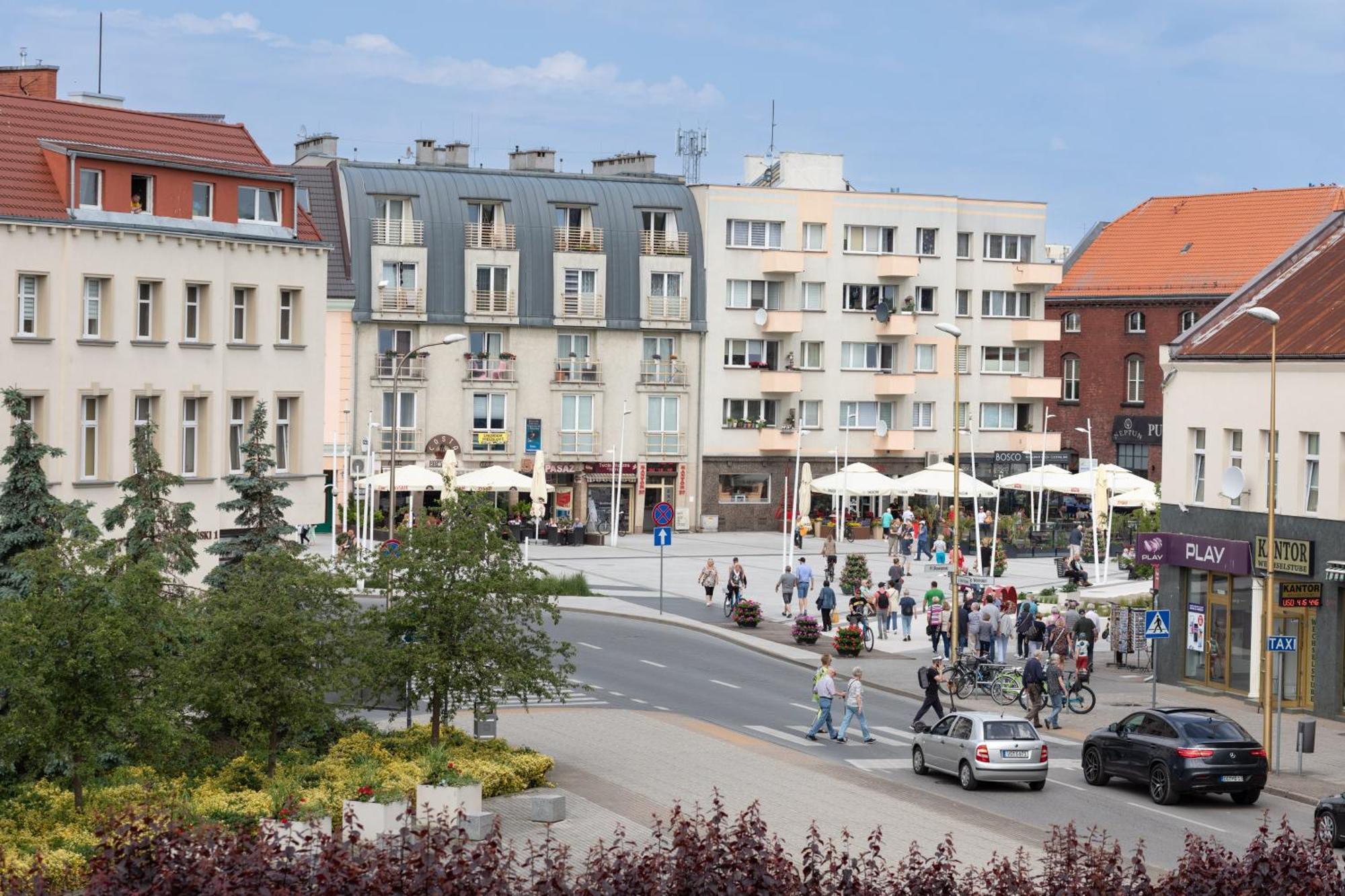 Plac Slowianski Apartments With Balcony Swinoujscie Center By Noclegi Renters Esterno foto