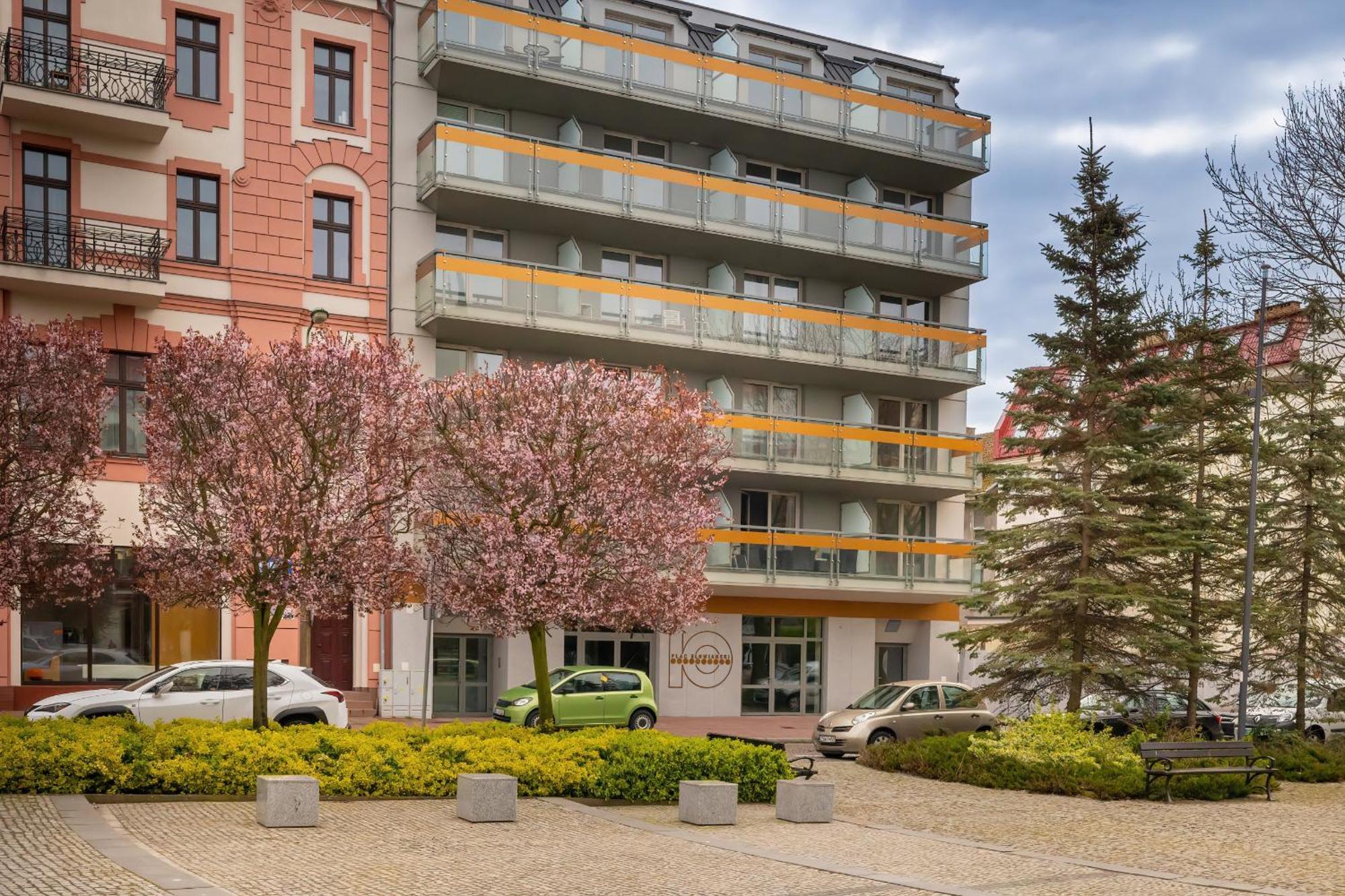 Plac Slowianski Apartments With Balcony Swinoujscie Center By Noclegi Renters Esterno foto